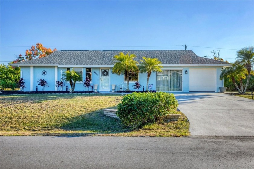 Move-in ready 3 bedroom, 2 bath --East Englewood home in the - Beach Home for sale in Englewood, Florida on Beachhouse.com