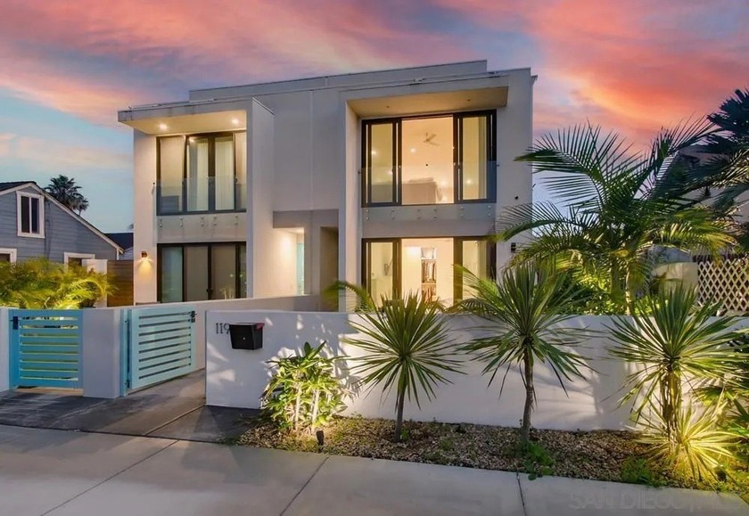 Discover the epitome of modern coastal living with this stunning - Beach Townhome/Townhouse for sale in Imperial Beach, California on Beachhouse.com