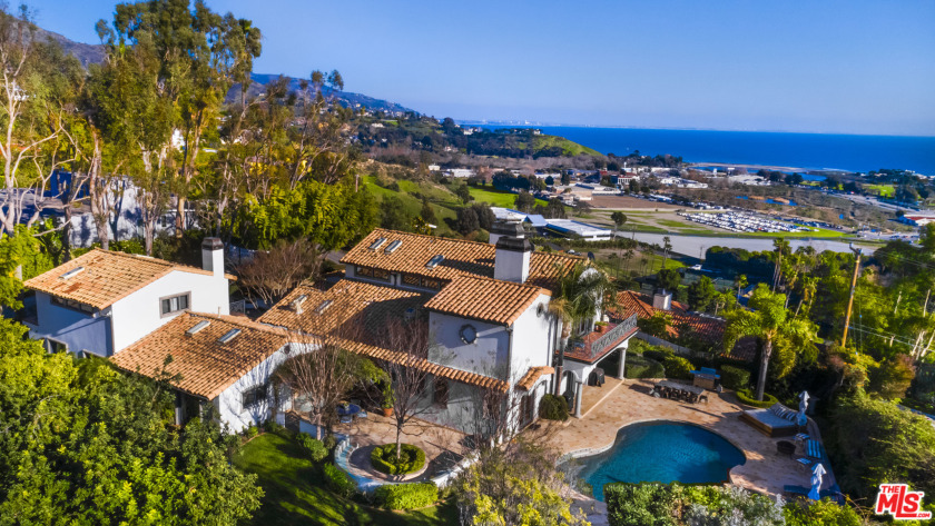 This Spanish Contemporary residence is located in the heart of - Beach Home for sale in Malibu, California on Beachhouse.com