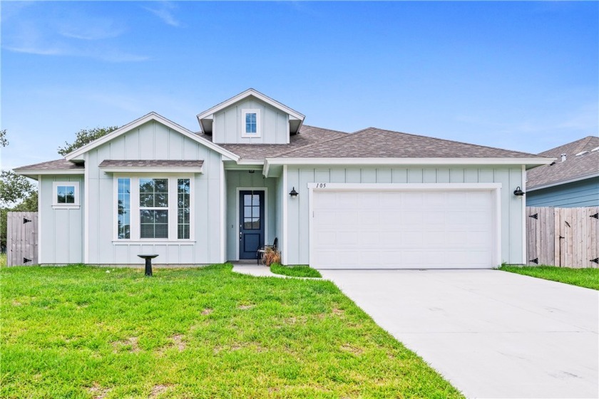 Built in 2023, this stunning 4-bedroom, 2-bathroom home features - Beach Home for sale in Rockport, Texas on Beachhouse.com