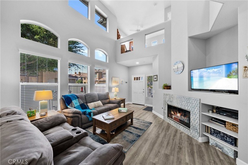 Welcome to 122 Valley View Terrace, a beautifully updated end - Beach Townhome/Townhouse for sale in Mission Viejo, California on Beachhouse.com