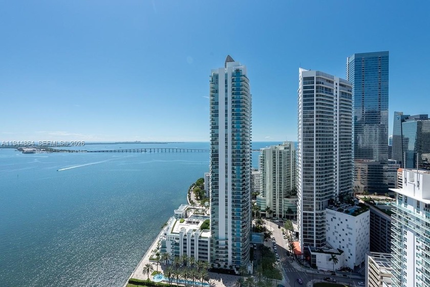 Remarks - Investor Friendly / Easy to Rent:
Excellent - Beach Condo for sale in Miami, Florida on Beachhouse.com