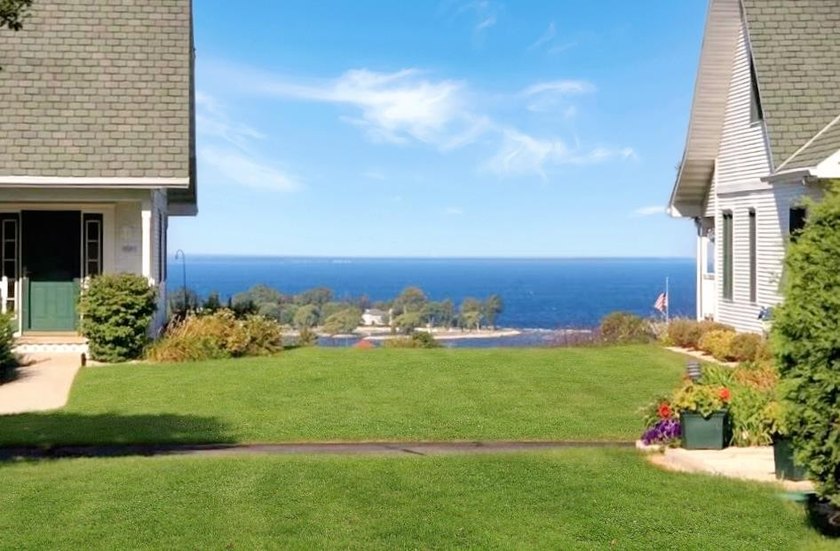 The Door County condo you've been waiting for: inviting bay - Beach Condo for sale in Egg Harbor, Wisconsin on Beachhouse.com