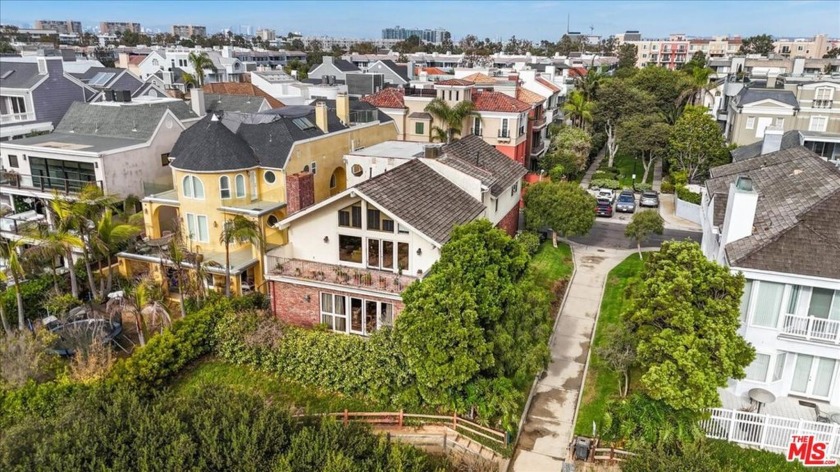 This waterfront, corner lot home with impressive views is - Beach Home for sale in Marina Del Rey, California on Beachhouse.com