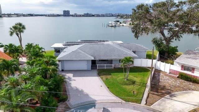 Outstanding Waterfront Redevelopment or Restoration Opportunity! - Beach Home for sale in St. Petersburg, Florida on Beachhouse.com