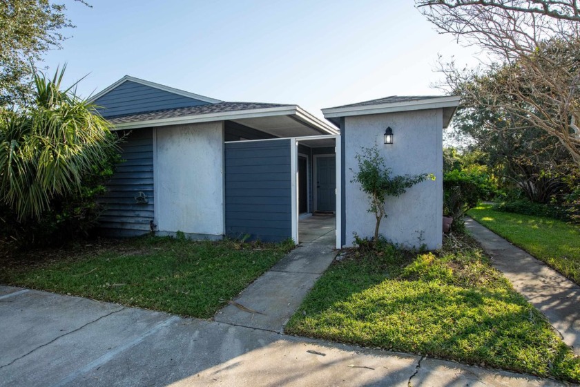 Renovated 2/2 Split Plan Is One Unit Of A Quadraplex Near St - Beach Townhome/Townhouse for sale in St Augustine, Florida on Beachhouse.com