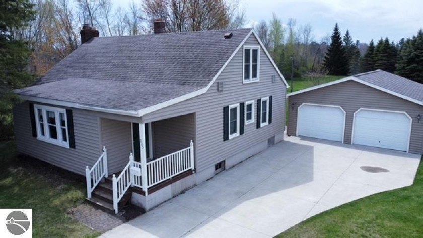 What a rare opportunity! Full of timeless 1940s charm, this - Beach Home for sale in Oscoda, Michigan on Beachhouse.com
