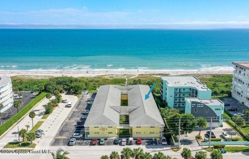 This VA-approved 1-bedroom, 1-bath condo offers the perfect - Beach Condo for sale in Cocoa Beach, Florida on Beachhouse.com