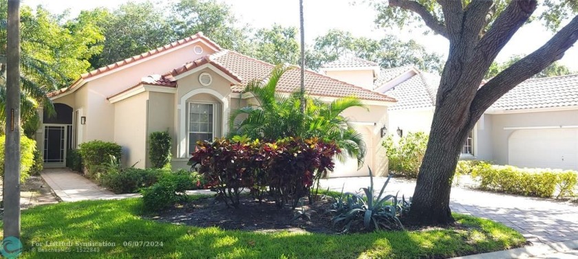 LIVE YOUR BEST FLORIDA LIFE IN THIS BEAUTIFULLY UPDATED SINGLE - Beach Home for sale in Boynton Beach, Florida on Beachhouse.com