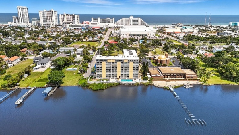 Fully upgraded condo unit offering the perfect blend of style - Beach Condo for sale in Daytona Beach, Florida on Beachhouse.com