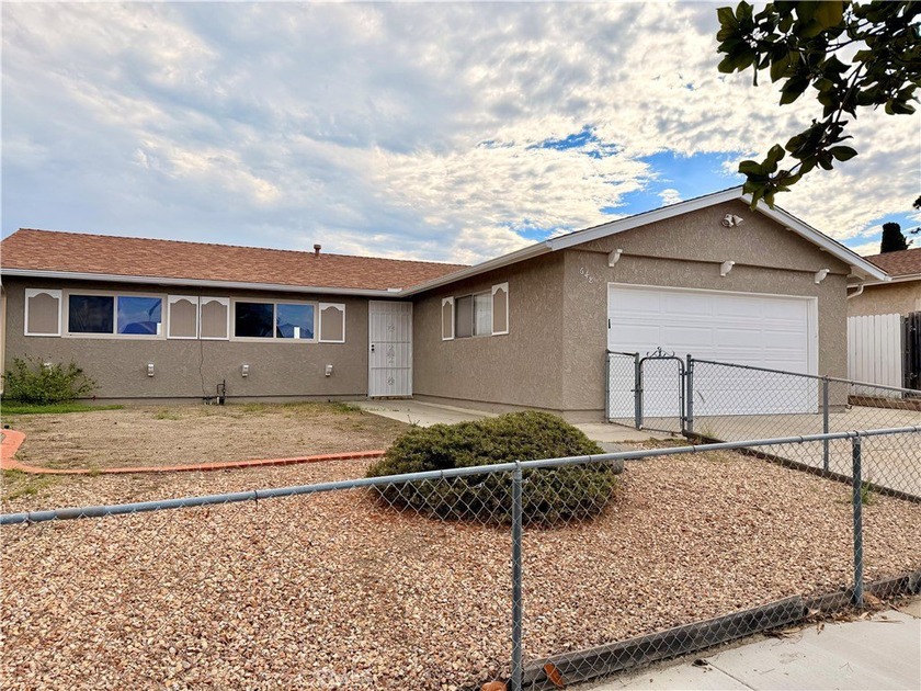 Welcome to this beautifully upgraded, move-in ready home that - Beach Home for sale in Oceanside, California on Beachhouse.com