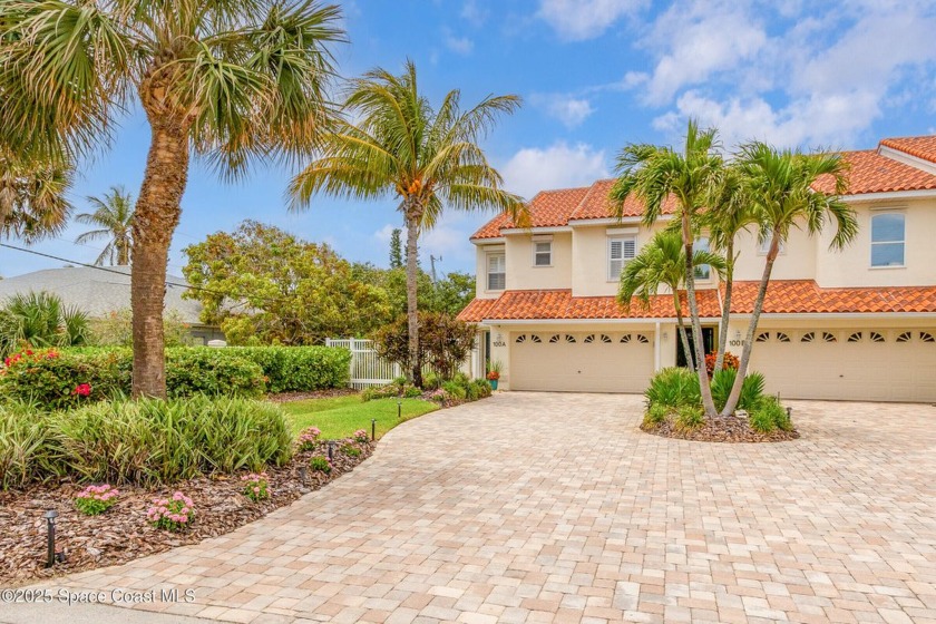 Move-in ready 3b/2.5b end-unit townhouse in Indialantic, just - Beach Townhome/Townhouse for sale in Indialantic, Florida on Beachhouse.com