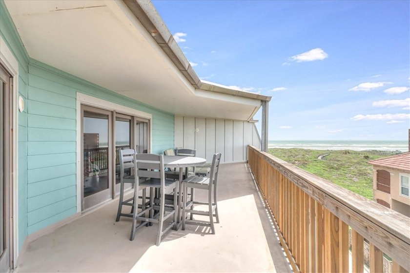 Awesome side ocean views from this 2/2, fourth floor, vacation - Beach Condo for sale in Port Aransas, Texas on Beachhouse.com