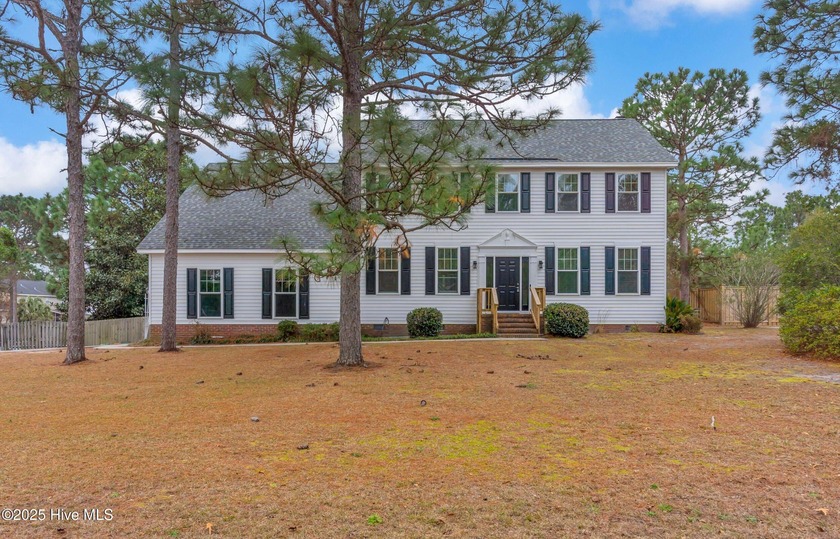 Welcome to 114 Colquitt Drive, a spacious 4-bedroom, 3 - Beach Home for sale in Wilmington, North Carolina on Beachhouse.com