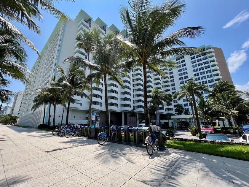 Spectacular  Direct Ocean View. Restaurants  and Market on the - Beach Condo for sale in Miami Beach, Florida on Beachhouse.com