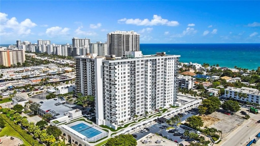 Bright Beautiful 2/2 by the Beach, southern exposure with ocean - Beach Condo for sale in Fort Lauderdale, Florida on Beachhouse.com