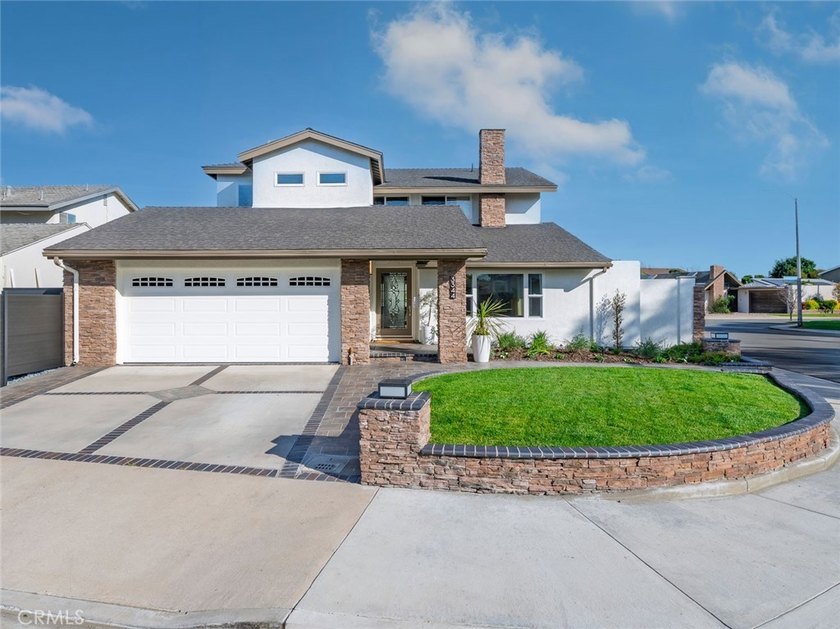 Located in the highly sought-after State Streets neighborhood of - Beach Home for sale in Costa Mesa, California on Beachhouse.com