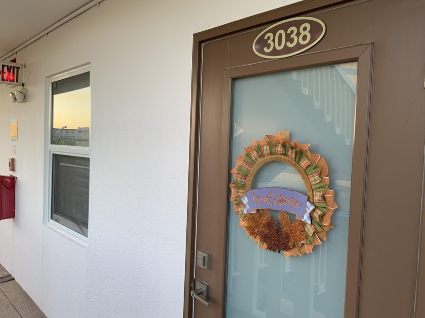 COMPLETELY RENOVATED .THE FRONT DOOR AND WINDOWS HAVE BEEN - Beach Condo for sale in Boca Raton, Florida on Beachhouse.com