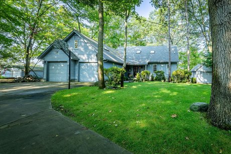 Looking for lake living? Here is your chance. This beautiful one - Beach Home for sale in Whitehall, Michigan on Beachhouse.com