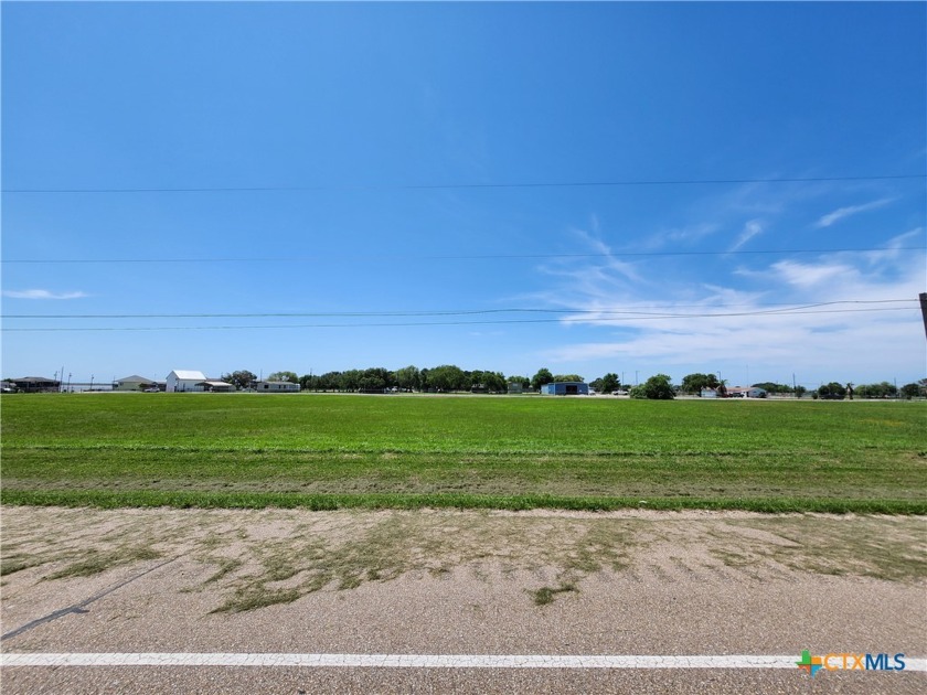 Great investment opportunity! 1.18 Acres with 170' of Texas - Beach Commercial for sale in Palacios, Texas on Beachhouse.com