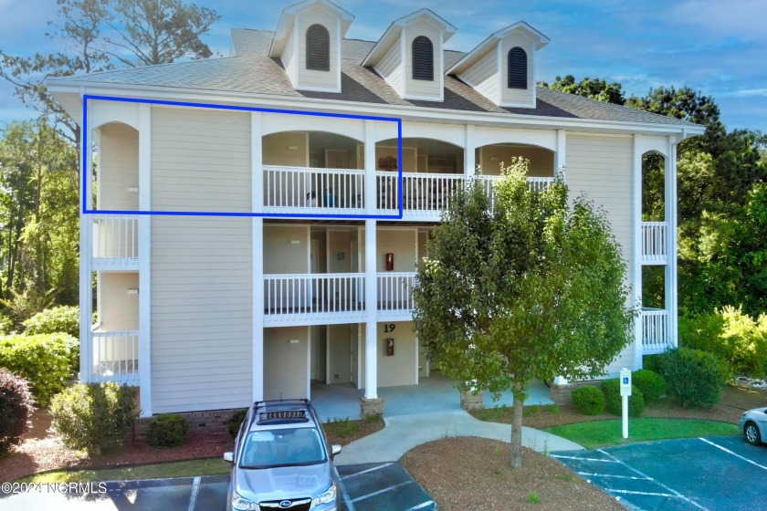 This TURN-KEY fully furnished and updated condo is ready for a - Beach Condo for sale in Southport, North Carolina on Beachhouse.com