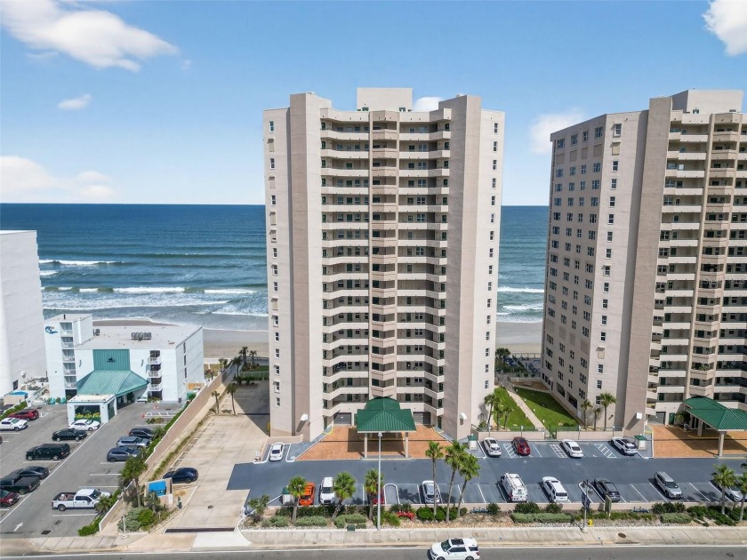 COASTAL ELEGANCE MEETS EVERYDAY TRANQUILITY - YOUR DIRECT - Beach Condo for sale in Daytona Beach, Florida on Beachhouse.com