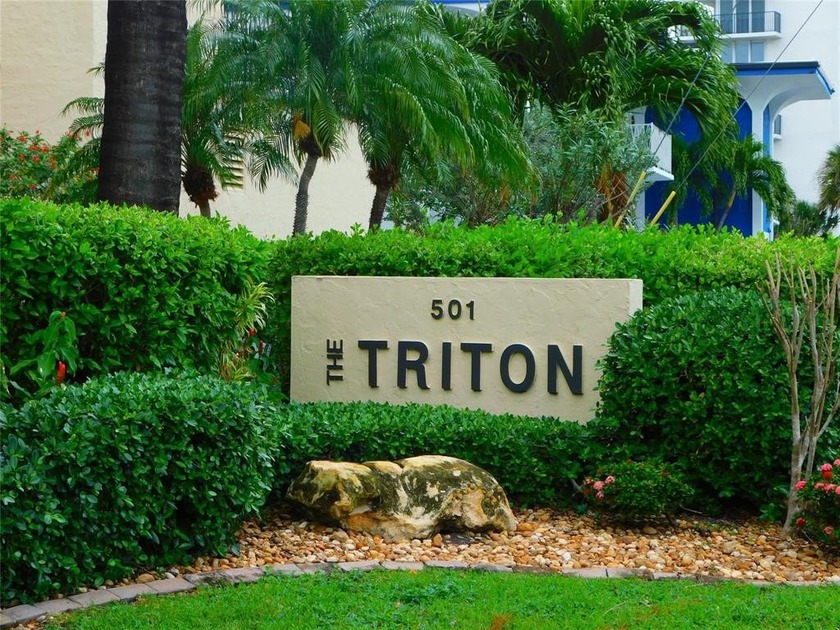 Terrific direct Intracoastal living at it's finest. 2 bedroom, 2 - Beach Condo for sale in Pompano Beach, Florida on Beachhouse.com