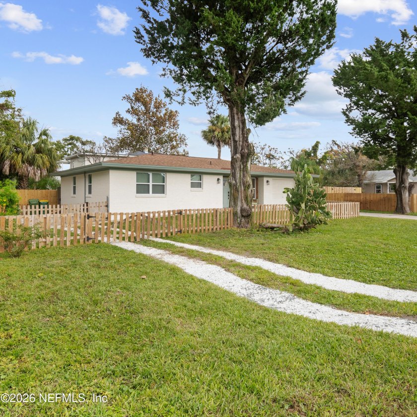 Prime Jacksonville Beach opportunity just minutes from the - Beach Home for sale in Jacksonville Beach, Florida on Beachhouse.com