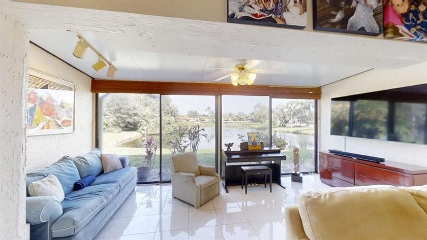 Beautiful Lake views. Nicely appointed rare 3 full Bathrooms, 2 - Beach Condo for sale in Boca Raton, Florida on Beachhouse.com