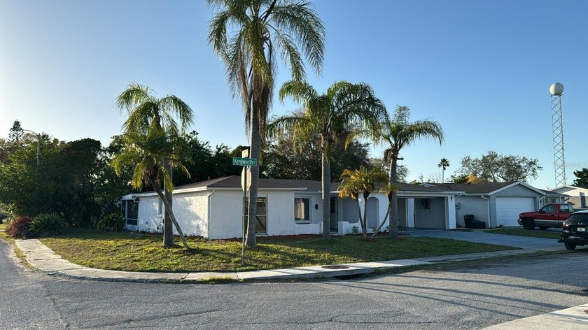 Welcome to 1715 Kenilworth Street in Holiday, Florida, a - Beach Home for sale in Holiday, Florida on Beachhouse.com