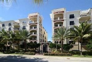 A genuine three-bedroom, 3.5-bathroom penthouse-level unit and - Beach Condo for sale in Fort Lauderdale, Florida on Beachhouse.com