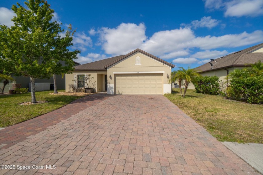 Highlights Upfront: Breathtaking Lake Views, Outdoor Kitchen - Beach Home for sale in Palm Bay, Florida on Beachhouse.com