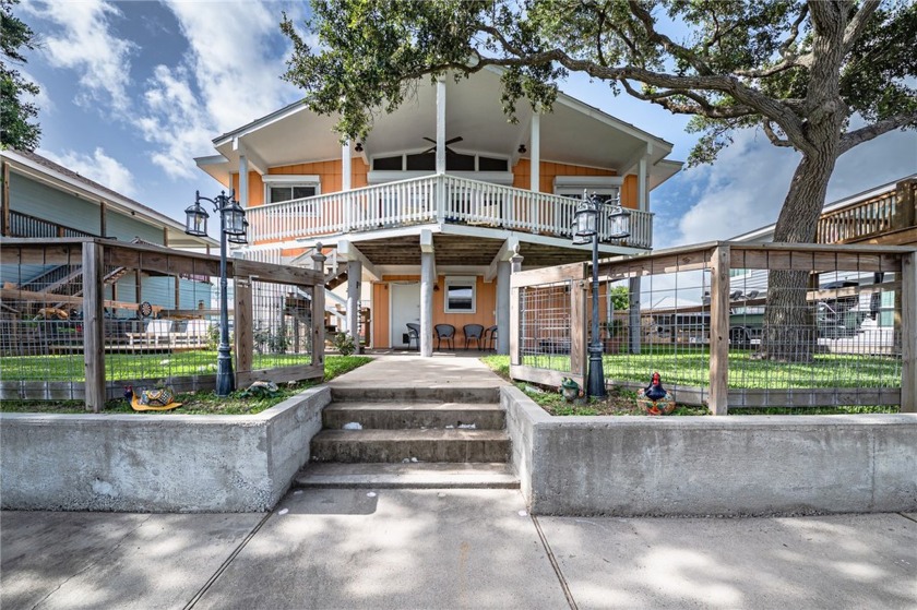 Waterfront 3/3/1 with a boat lift in City by the Sea; all for - Beach Home for sale in Aransas Pass, Texas on Beachhouse.com