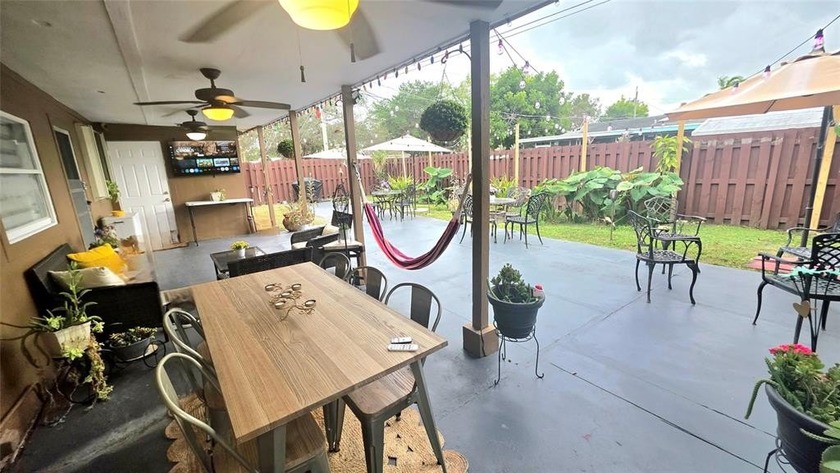 Welcome to this move-in ready Single-Family Home in an ample & - Beach Home for sale in North Lauderdale, Florida on Beachhouse.com