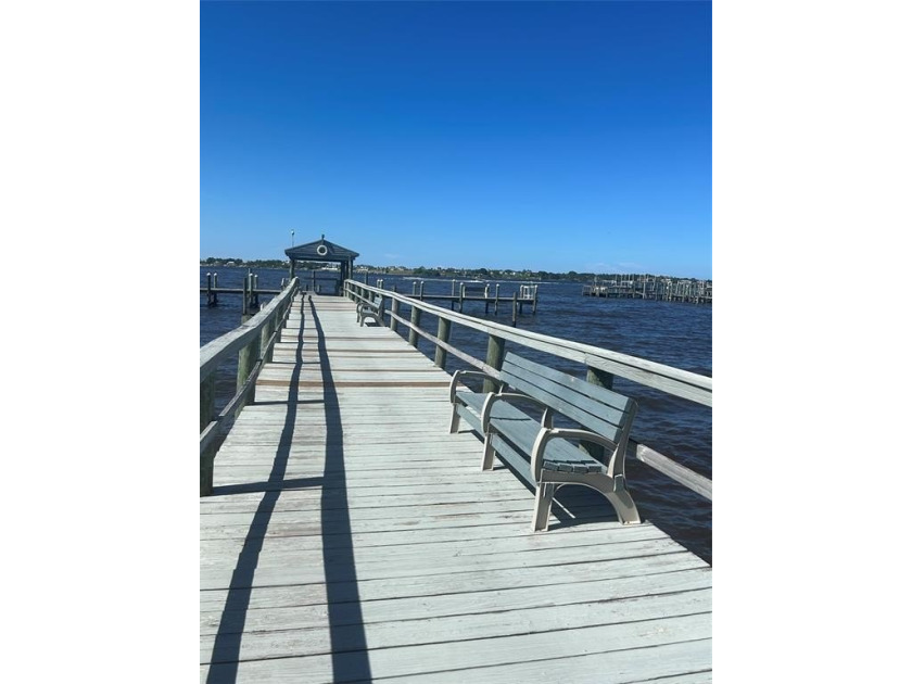 Located in a highly desirable neighborhood, socially active - Beach Condo for sale in Stuart, Florida on Beachhouse.com