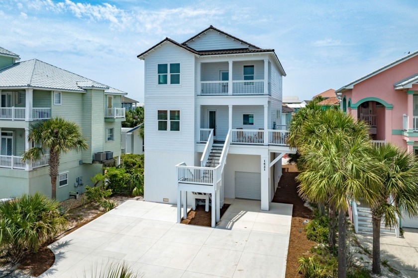 LOCATION, LOCATION! This gorgeous new construction home is - Beach Home for sale in Navarre, Florida on Beachhouse.com