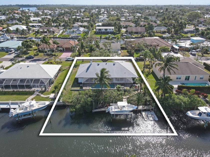 Welcome to a boater's paradise! A perfect location in the North - Beach Home for sale in Hobe Sound, Florida on Beachhouse.com