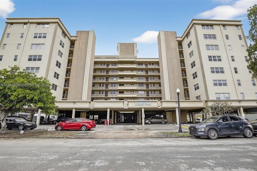 2025 REMODELED 2-bedroom, 2-bath CORNER PENTHOUSE offers an - Beach Condo for sale in Hollywood, Florida on Beachhouse.com