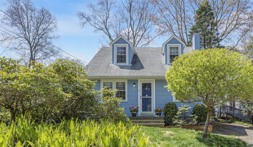 The Perfect Escape, Joie de Vivre. *True Blue Beach Cottage* is - Beach Home for sale in Wading River, New York on Beachhouse.com