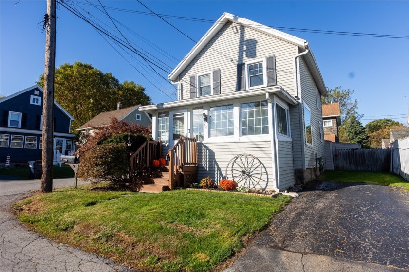 Cozy *cottage like* hide a way! Sit in your front enclosed porch - Beach Home for sale in Rochester, New York on Beachhouse.com