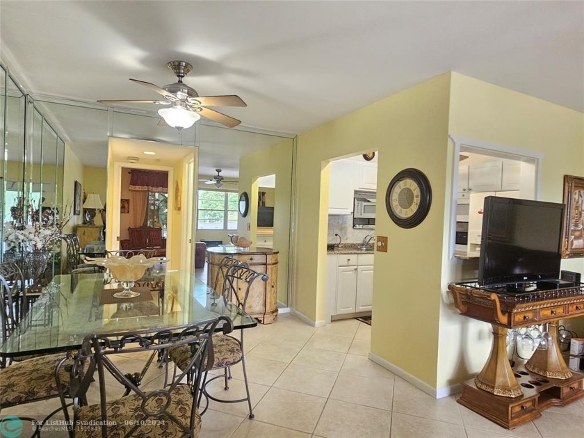 CHARMING UPDATED 1 BEDROOM, 1.5 BATHROOMS 2ND FLOOR CONDO. TILE - Beach Condo for sale in Deerfield Beach, Florida on Beachhouse.com