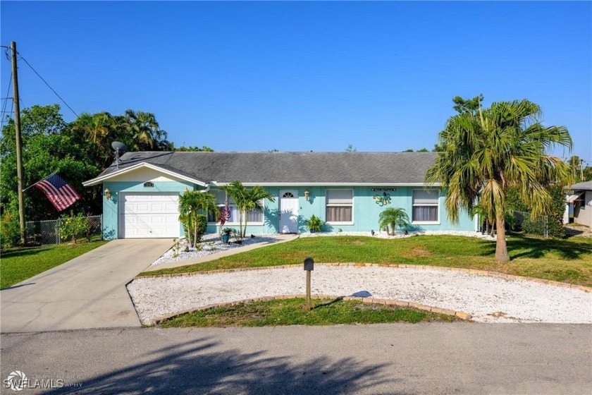 BRING ALL OFFERS! This hidden gem is TROPICAL PARADISE! It - Beach Home for sale in North Fort Myers, Florida on Beachhouse.com