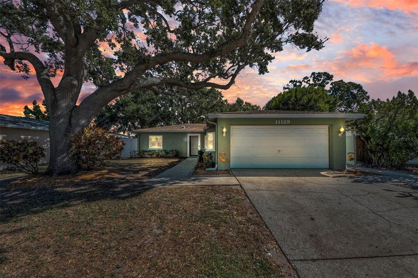 SALE STARTS NOW- Seller will give up to 5K in buyer closing - Beach Home for sale in Pinellas Park, Florida on Beachhouse.com