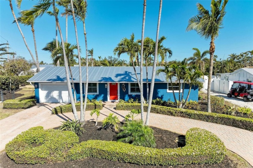 One or more photo(s) has been virtually staged. Waterfront - Beach Home for sale in Holmes Beach, Florida on Beachhouse.com