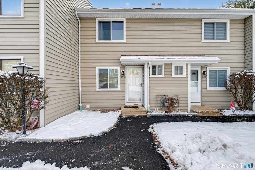 Welcome to 295 Monticello Dr! This well-maintained condo offers - Beach Condo for sale in Branford, Connecticut on Beachhouse.com