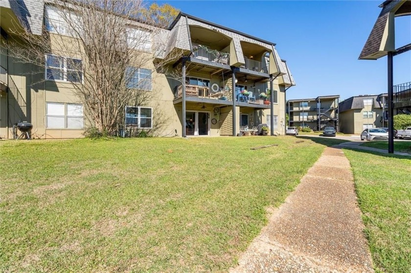 WATERFRONT CONDO!  REDUCED FOR QUICK CASH SALE!  Cozy ground - Beach Condo for sale in Mobile, Alabama on Beachhouse.com