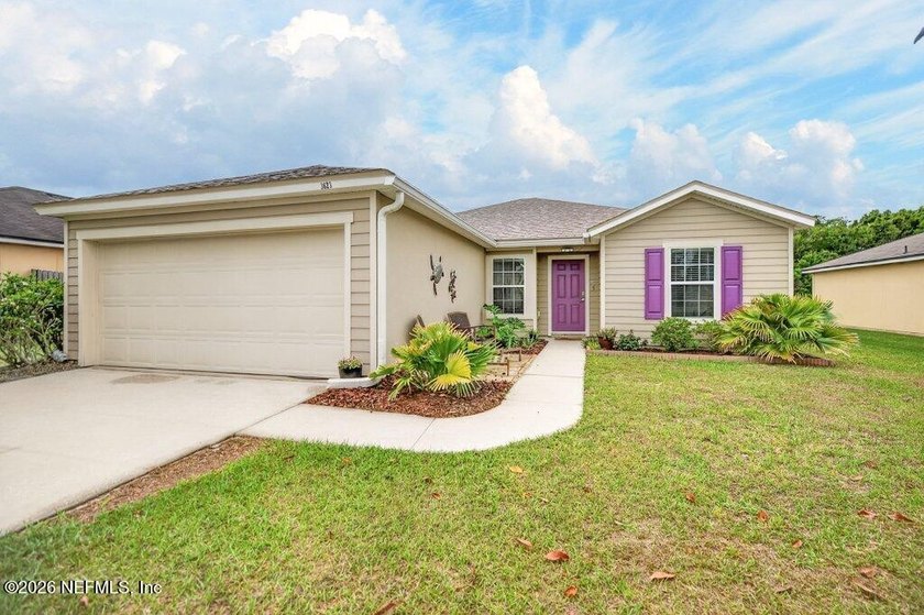 NEW ROOF & Gutters 2024! Welcome to this beautifully updated - Beach Home for sale in Green Cove Springs, Florida on Beachhouse.com