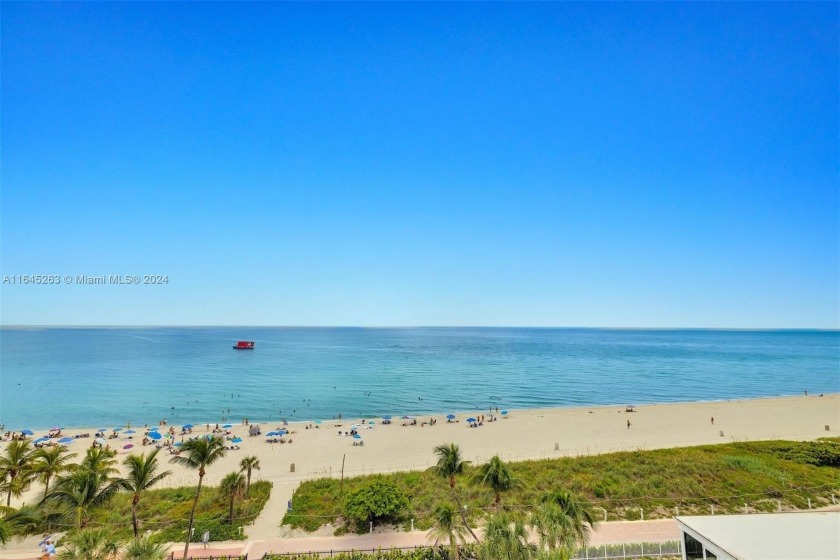 TENANT OCCUPIED UNTIL OCT 2025. Ocean front penthouse with - Beach Condo for sale in Miami Beach, Florida on Beachhouse.com