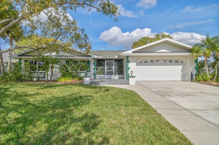 Unique Waterfront Retreat - Apollo Beach, FL
NEVER FLOODED! NO - Beach Home for sale in Apollo Beach, Florida on Beachhouse.com