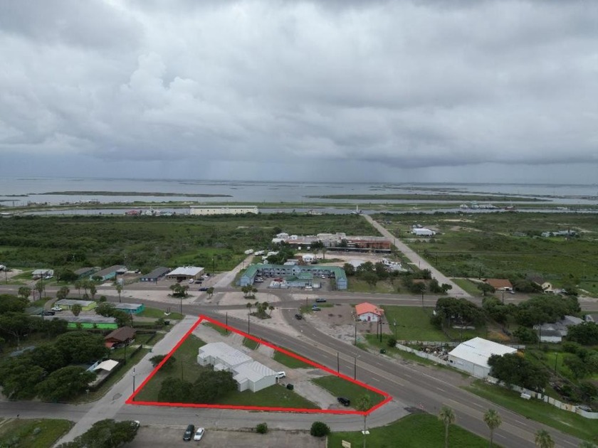 Commercial Investment Opportunity! High traffic area right on a - Beach Commercial for sale in Aransas Pass, Texas on Beachhouse.com